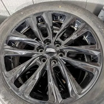 Cadillac XT5 XT6 Wheels with Snow Tires