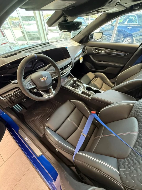 Cadillac CT5-V Blackwing - Image 7 of 9