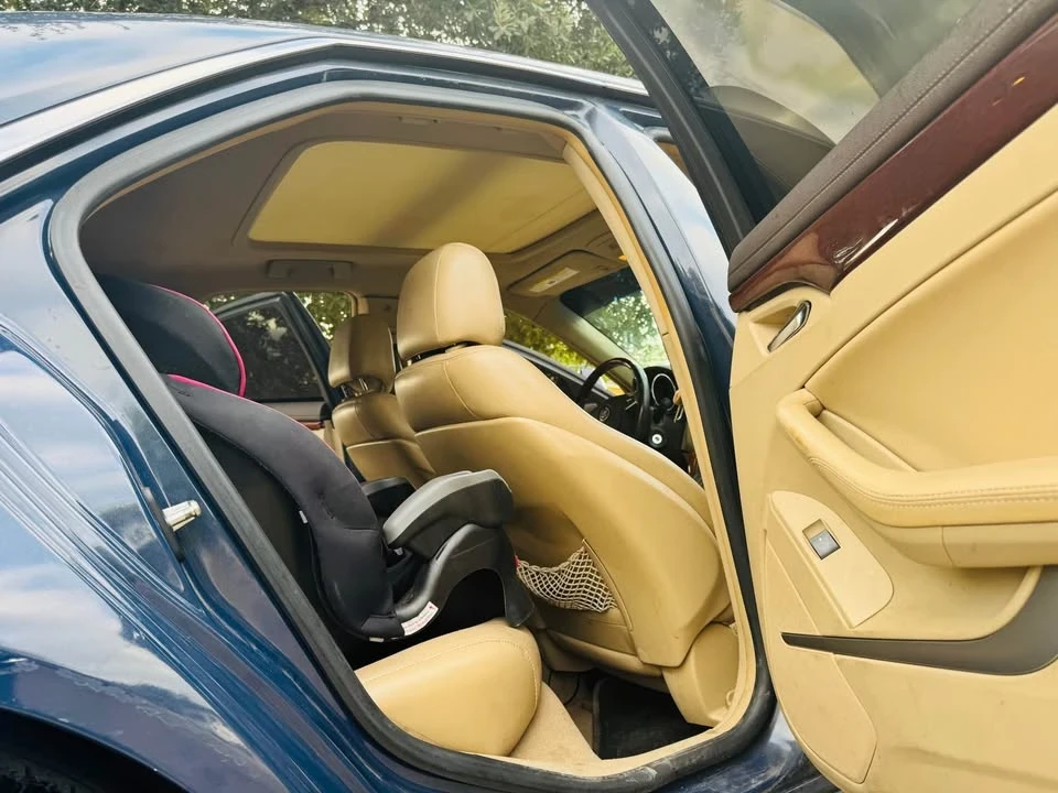 2010 Cadillac CTS 2nd Gen - Image 10 of 10