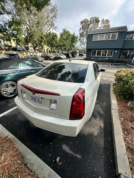 Cadillac CTS - Image 2 of 10