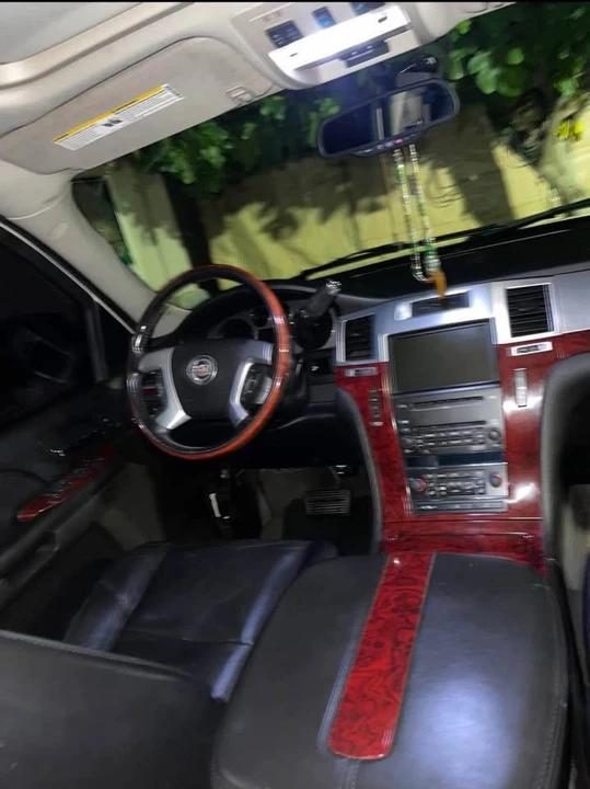 2007 Cadillac Escalade & EXT 3rd Gen - Image 8 of 10