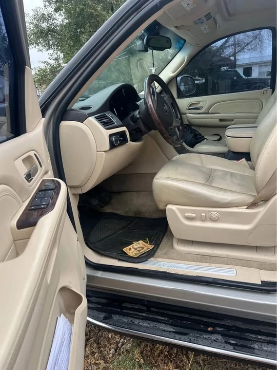 2007 Cadillac Escalade & EXT 3rd Gen - Image 9 of 10