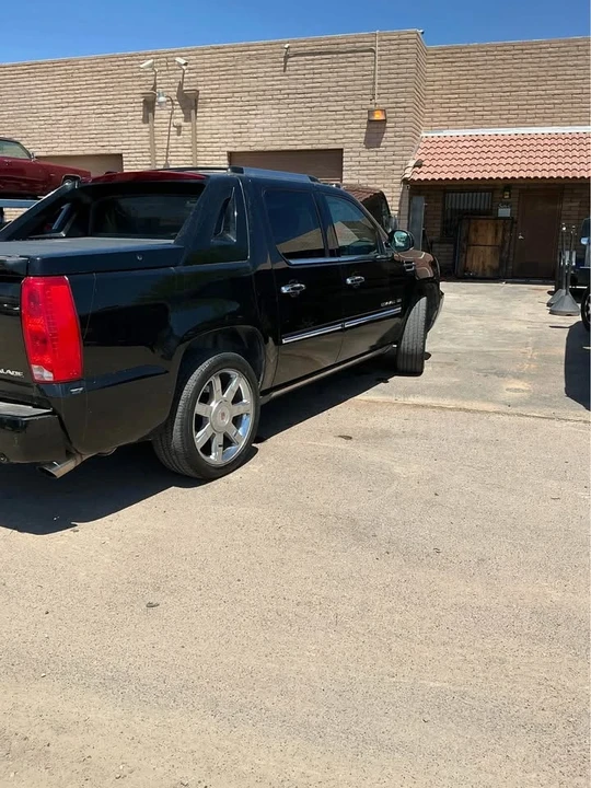 2013 Cadillac Escalade & EXT 3rd Gen - Image 5 of 5