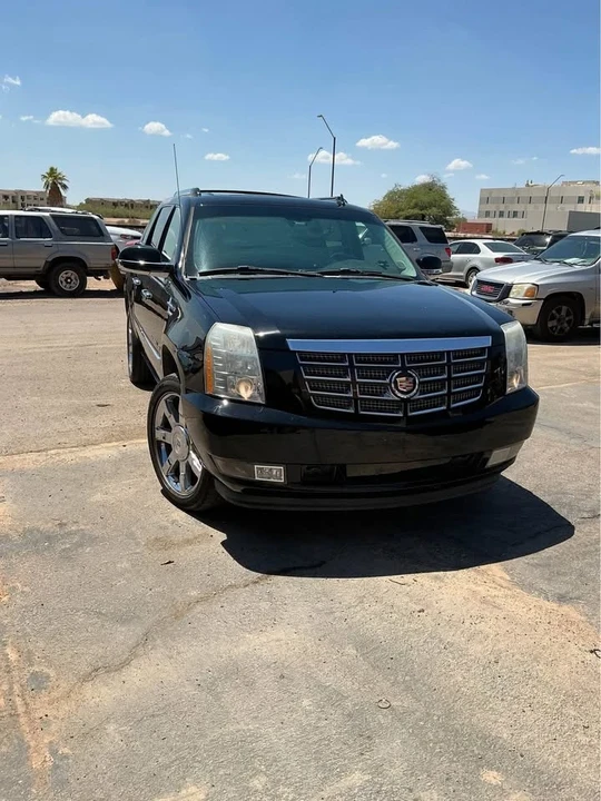 2013 Cadillac Escalade & EXT 3rd Gen - Image 3 of 5
