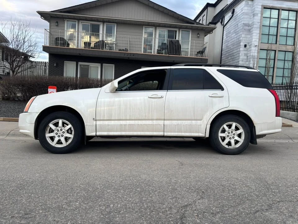 2009 Cadillac SRX - Image 3 of 10