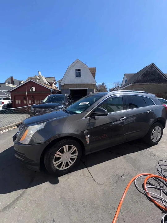 2010 Cadillac SRX - Image 2 of 10