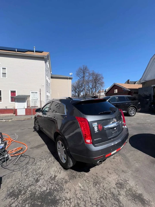 2010 Cadillac SRX - Image 3 of 10