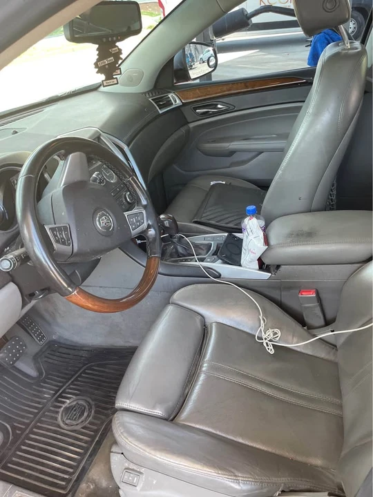 Cadillac SRX - Image 5 of 6