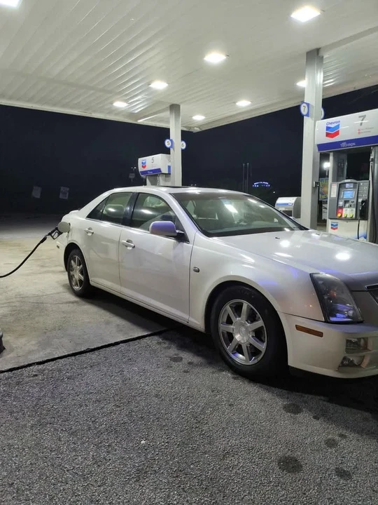 2005 Cadillac STS - Image 3 of 3
