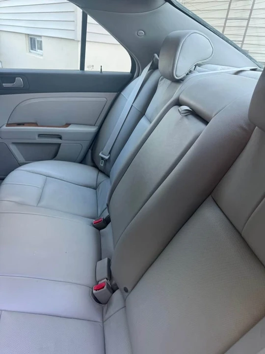 2008 Cadillac STS - Image 8 of 10
