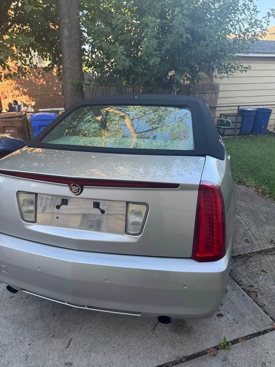 2008 Cadillac STS - Image 9 of 10