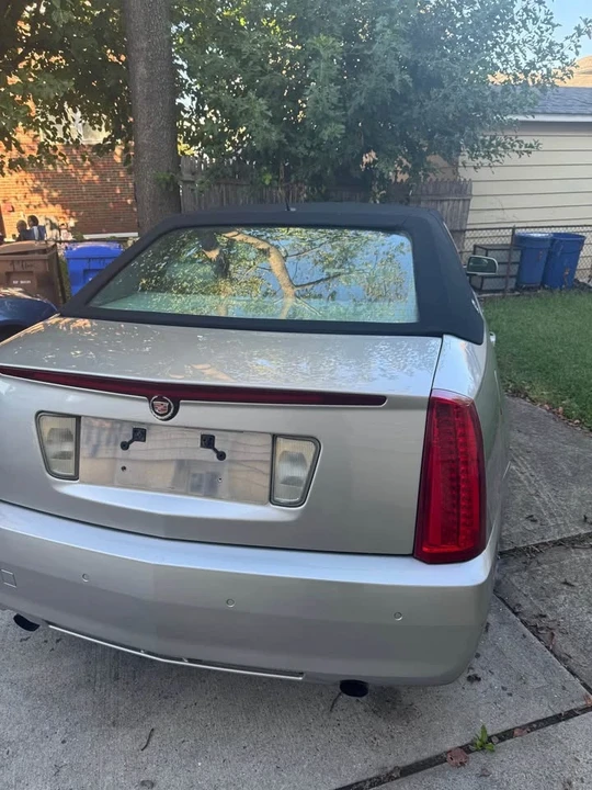 2008 Cadillac STS - Image 9 of 10