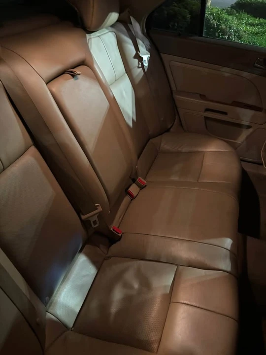 2008 Cadillac STS - Image 5 of 8