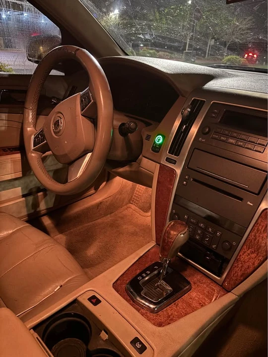 2008 Cadillac STS - Image 4 of 8