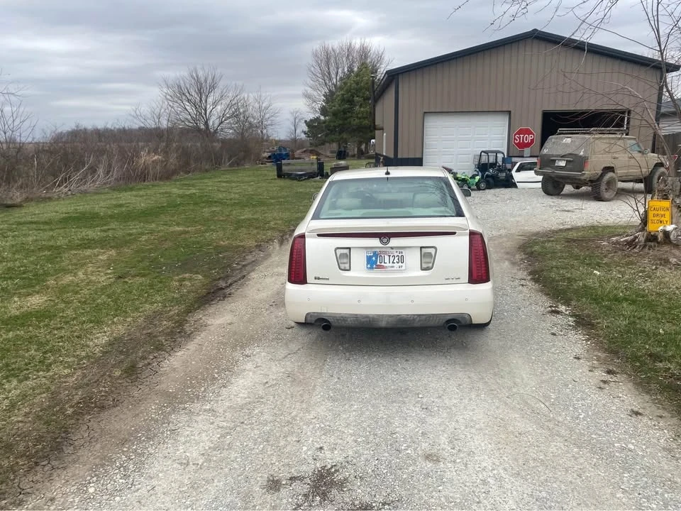 Cadillac STS-V - Image 5 of 5