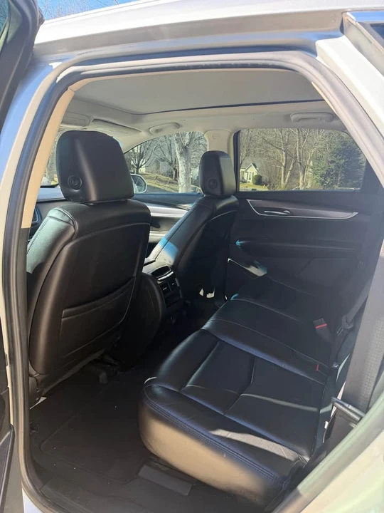 2019 Cadillac XT5 - Image 7 of 10