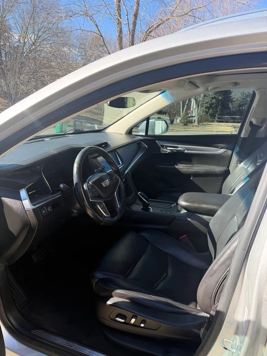 2019 Cadillac XT5 - Image 6 of 10