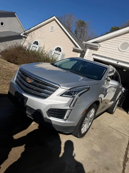 2019 Cadillac XT5 - Image 2 of 10