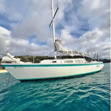 Cal Jensen 2-30 Sailboat