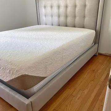 Ethan Allen Jensen California King Bed Frame