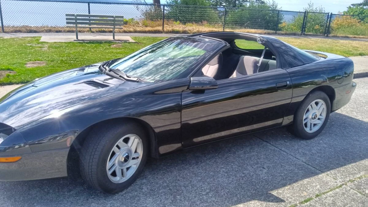 1995 Chevrolet Camaro 4th Gen - Image 2 of 11