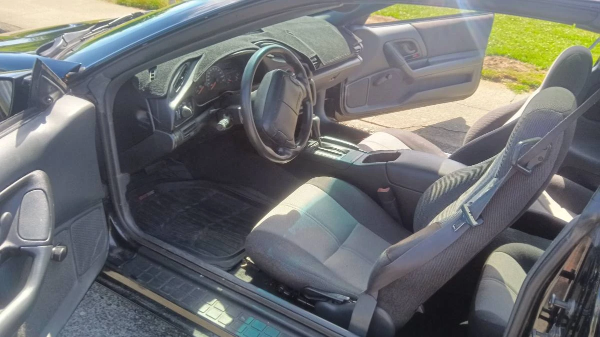 1995 Chevrolet Camaro 4th Gen - Image 9 of 11