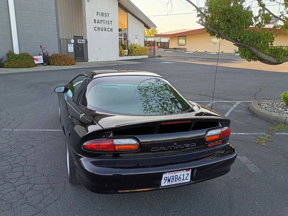2001 Chevrolet Camaro SS 4th Gen - Image 9 of 11