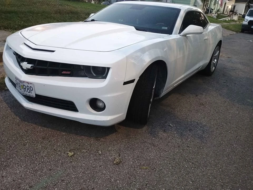 2010 Chevrolet SS - Image 2 of 4