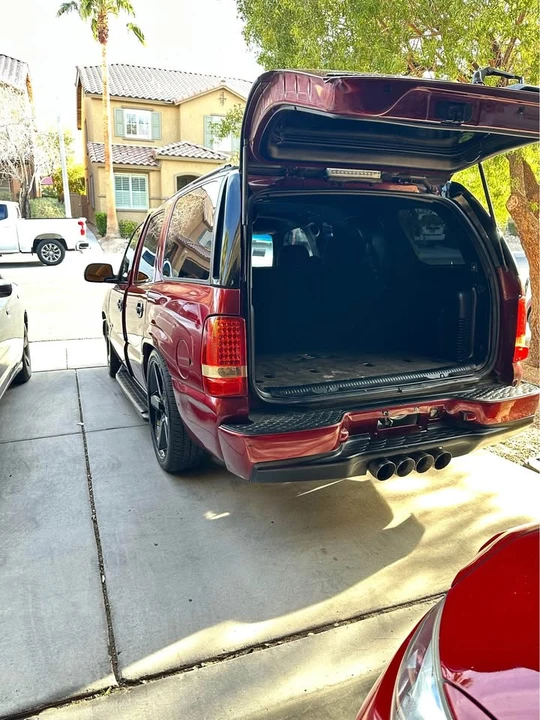 2002 Chevrolet Tahoe 2nd Gen - Image 4 of 9