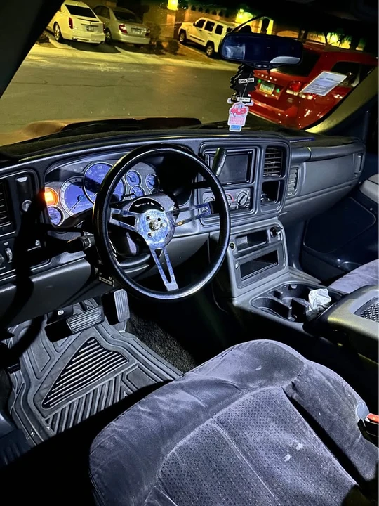 2002 Chevrolet Tahoe 2nd Gen - Image 7 of 9