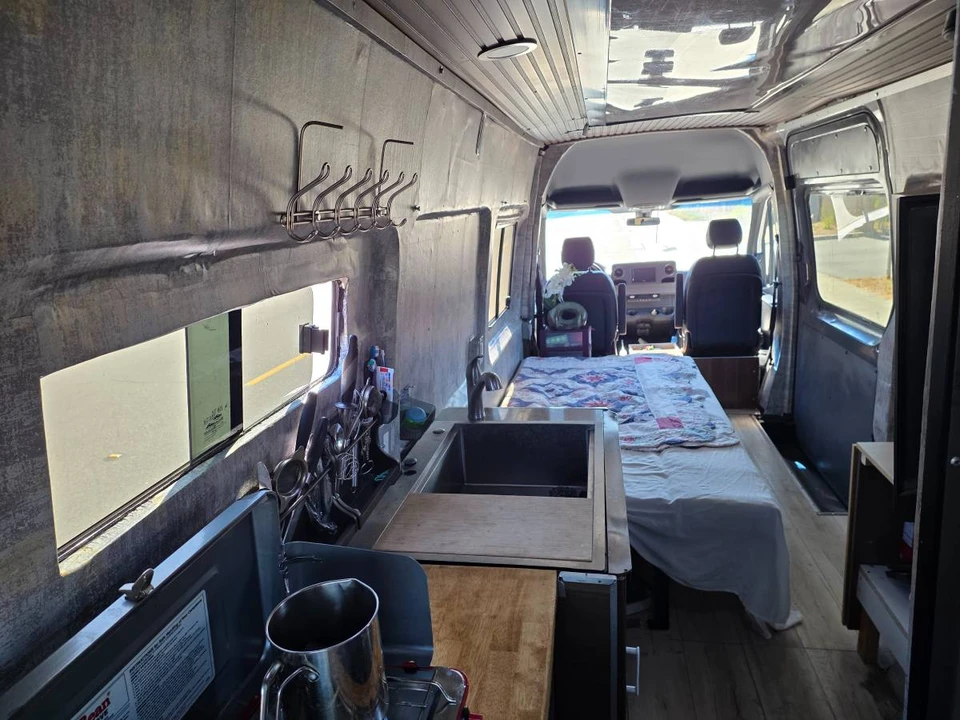 2022 Mercedes-Benz VS30 Sprinter - Image 8 of 15