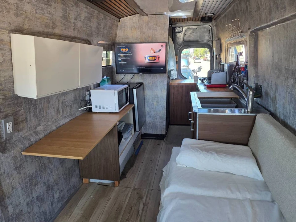 2022 Mercedes-Benz VS30 Sprinter - Image 14 of 15