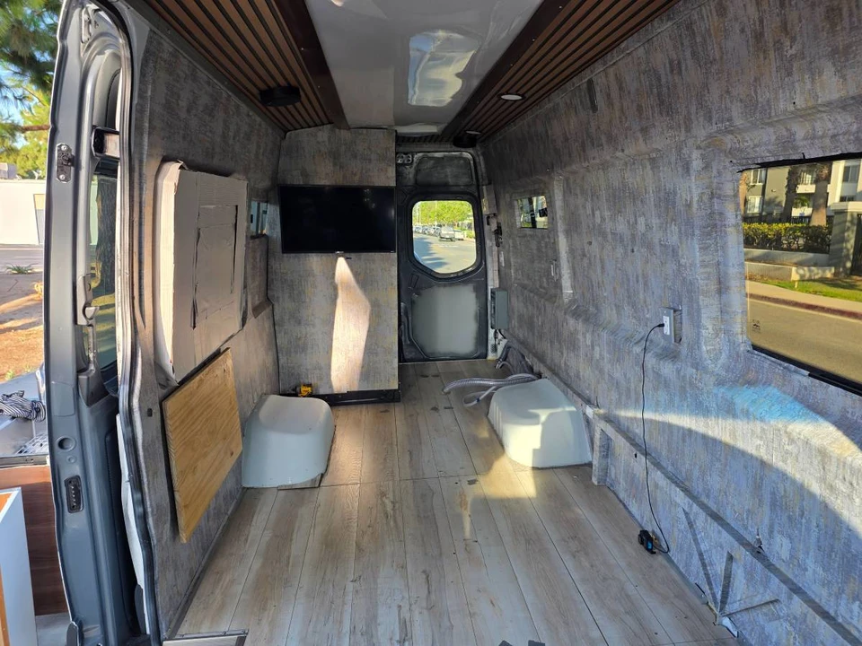 2022 Mercedes-Benz VS30 Sprinter - Image 4 of 15