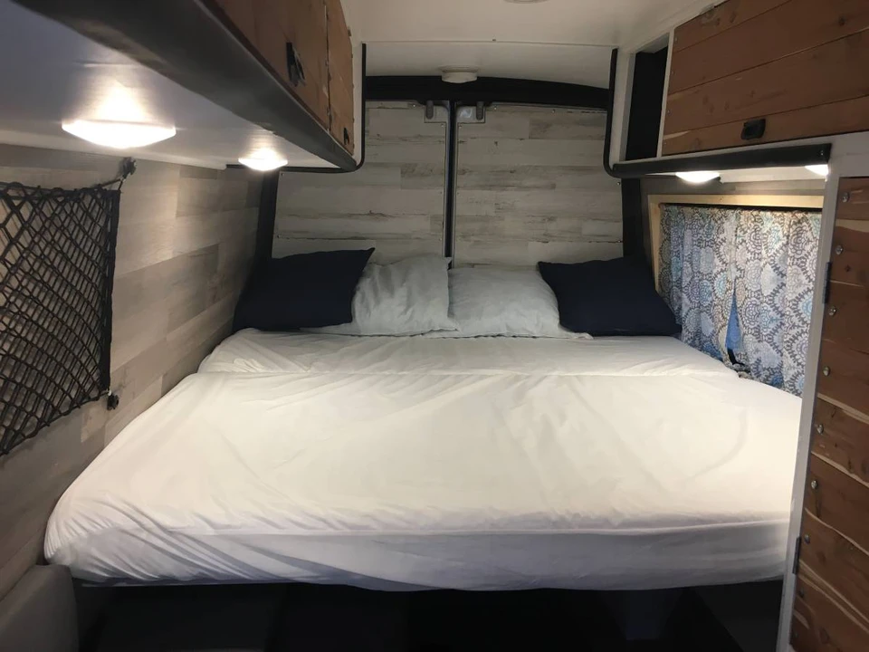 2005 Mercedes-Benz T1N Sprinter - Image 12 of 13
