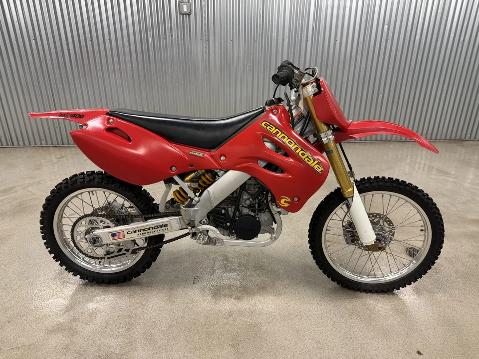 Vehicle image 4 of 31