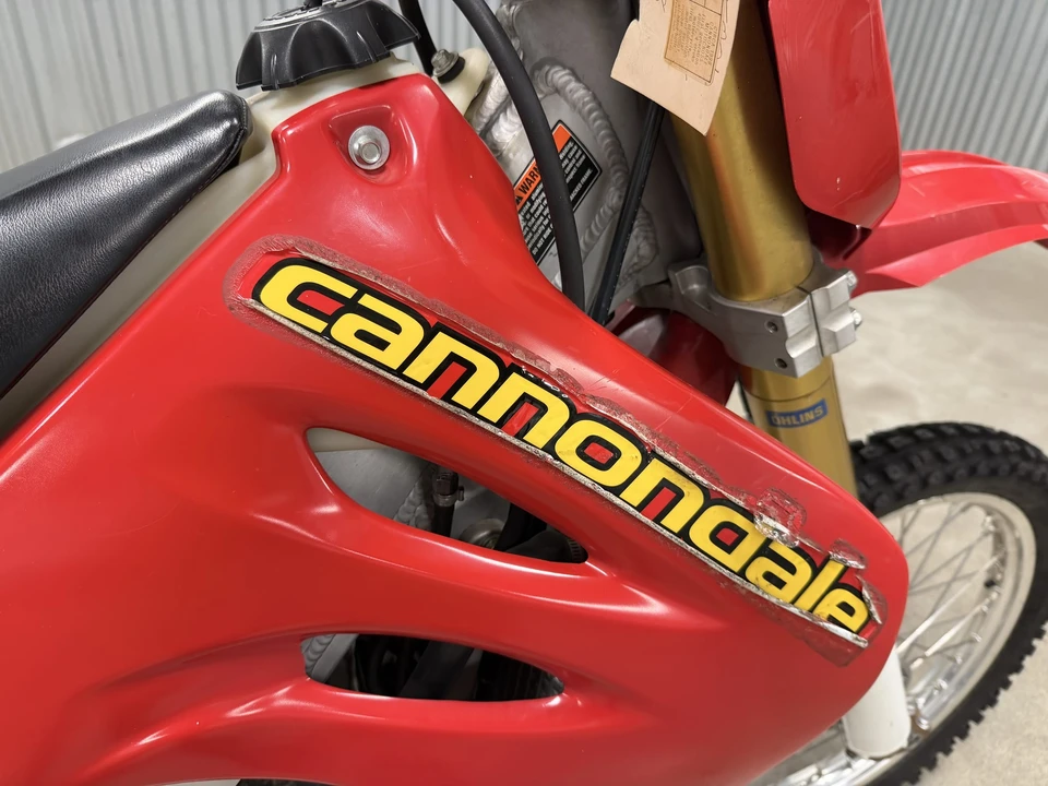 Vehicle image 24 of 31