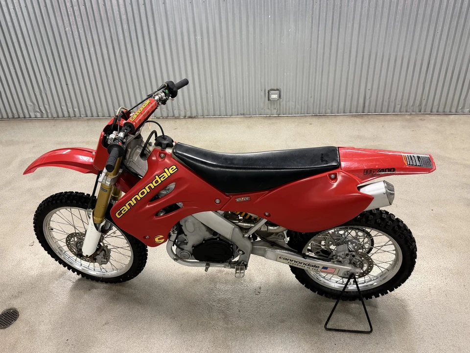 Vehicle image 10 of 31