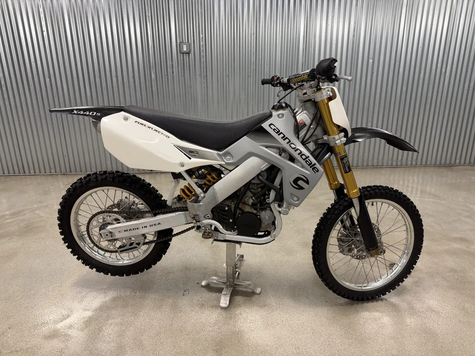 Vehicle image 17 of 31