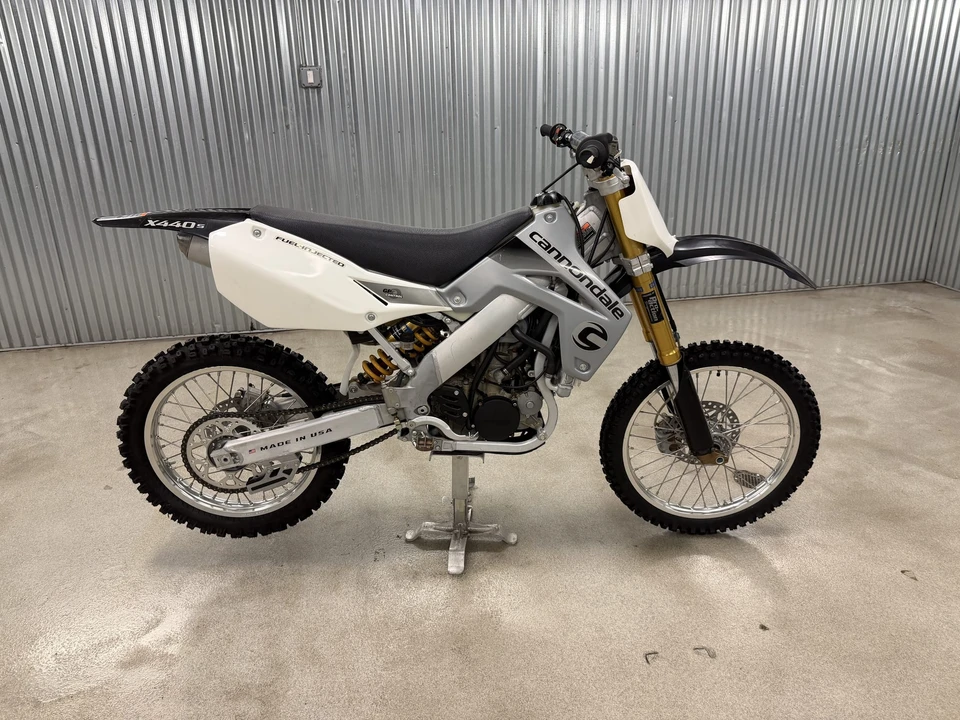 Vehicle image 23 of 31