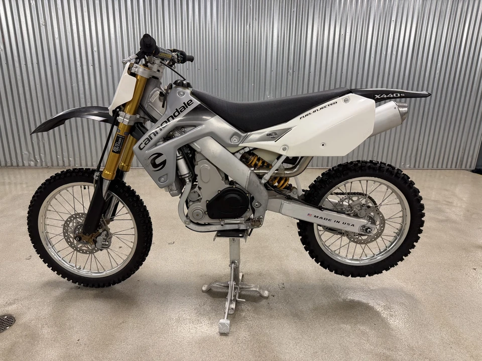 Vehicle image 16 of 31
