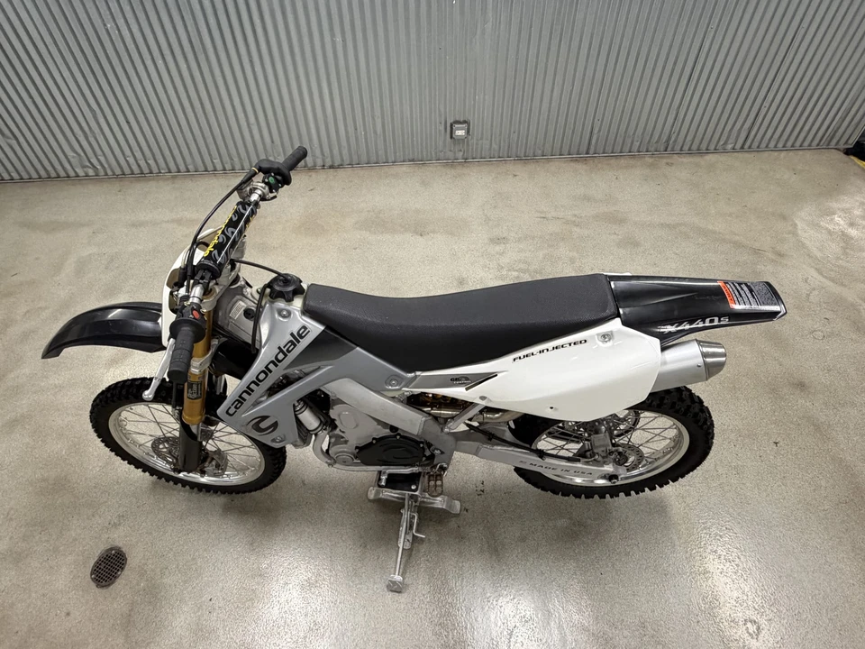 Vehicle image 14 of 31
