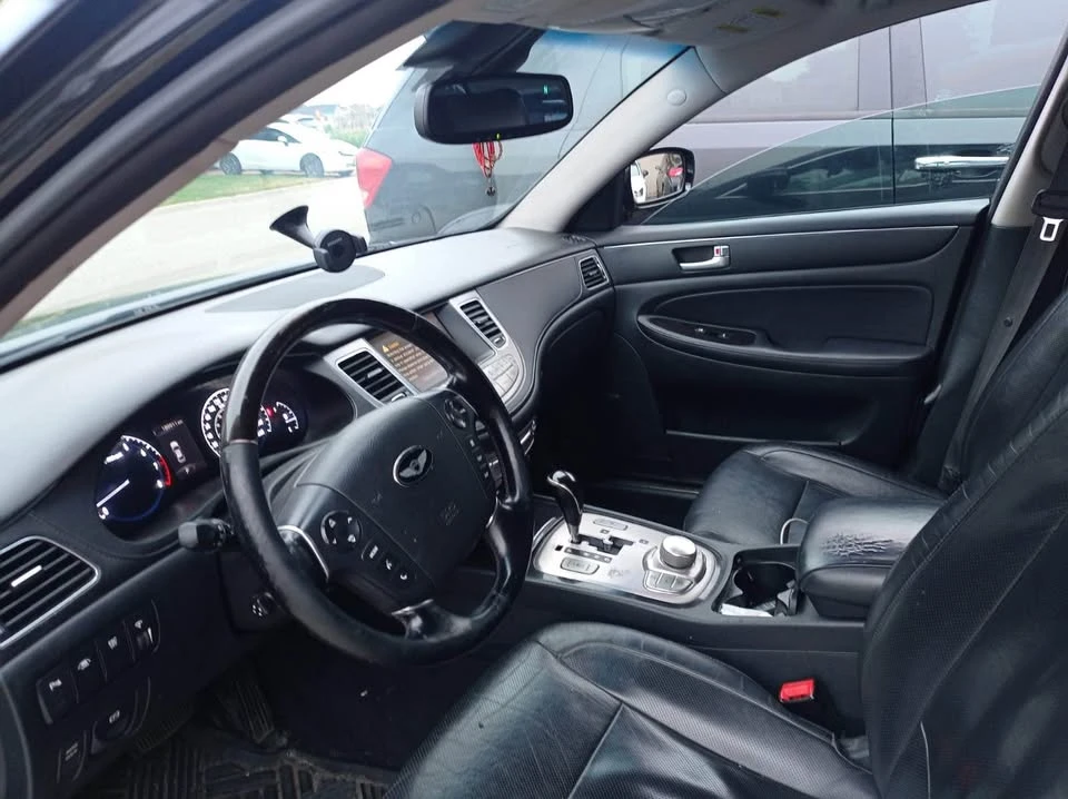 2012 Hyundai Genesis - Image 3 of 6