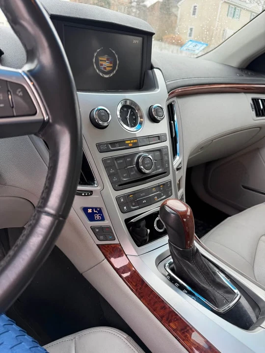 2010 Cadillac CTS 2nd Gen - Image 4 of 10