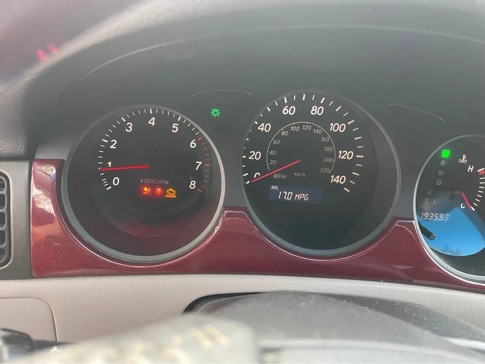2003 Lexus ES 4th Gen - Image 8 of 10