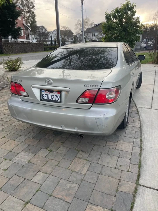 2003 Lexus ES 4th Gen - Image 2 of 10