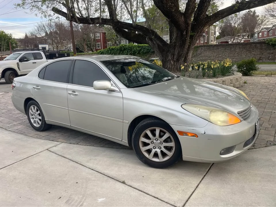 2003 Lexus ES 4th Gen - Image 4 of 10