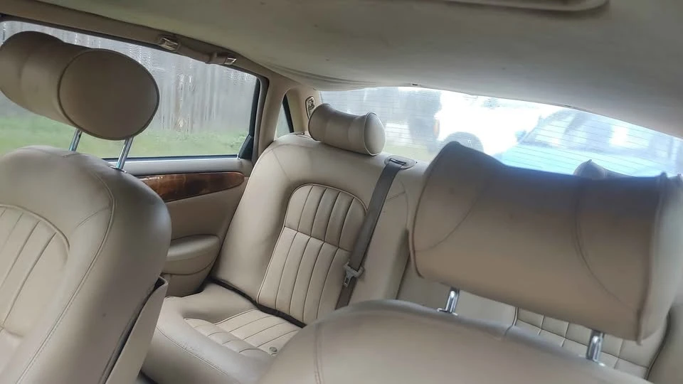 1999 Jaguar X308 XJ - Image 7 of 10