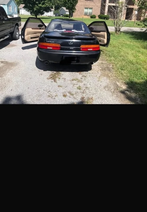 1996 Lexus GS 1st Gen - Image 5 of 8