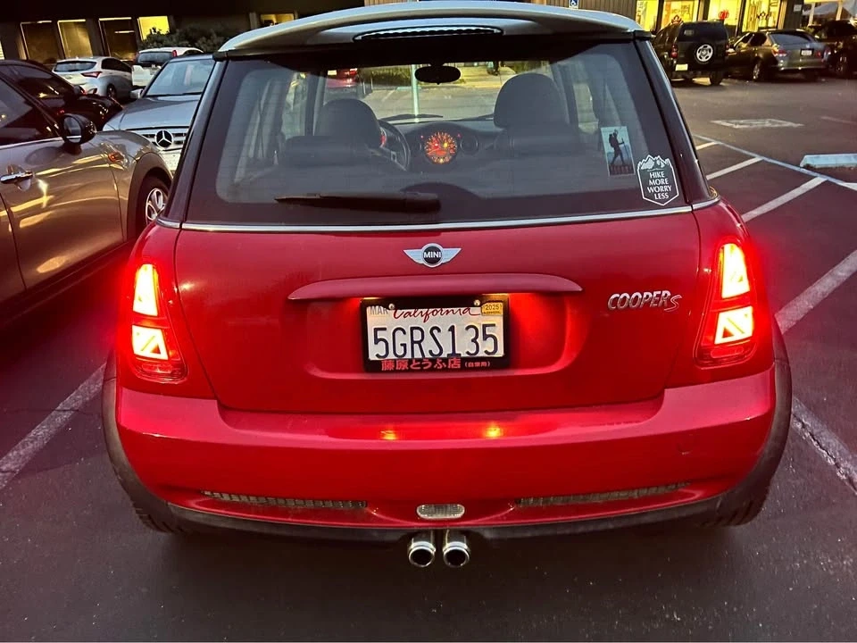 2004 Mini Mini Cooper S 1st Gen - Image 6 of 9