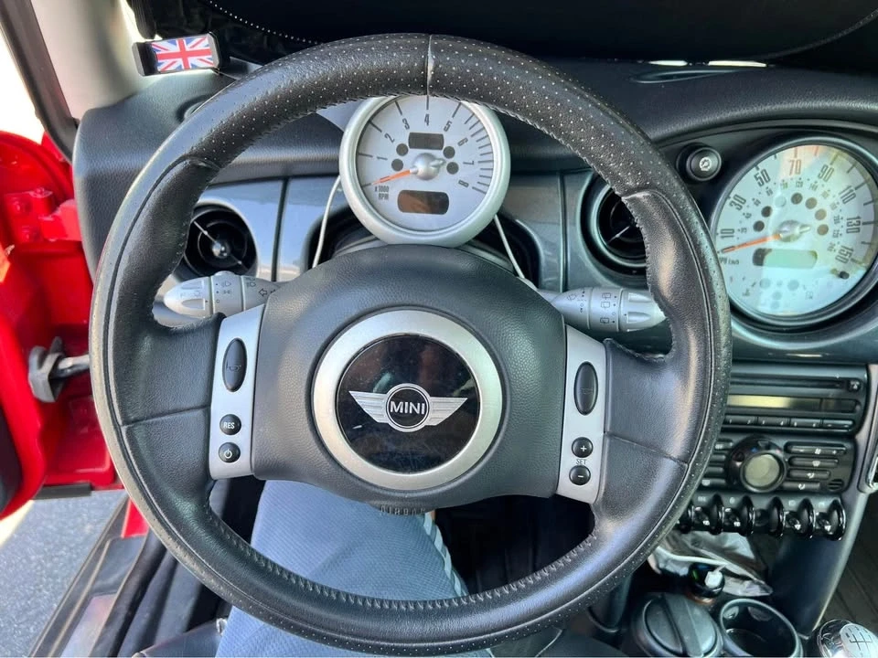 2004 Mini Mini Cooper S 1st Gen - Image 9 of 9